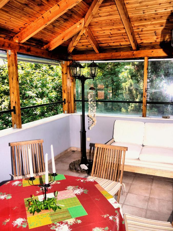 Hébergement de vacances Steinturm Mit Dach-terrasse Zwischen Fluss, Und Gebirge- Spiti Pirgos
