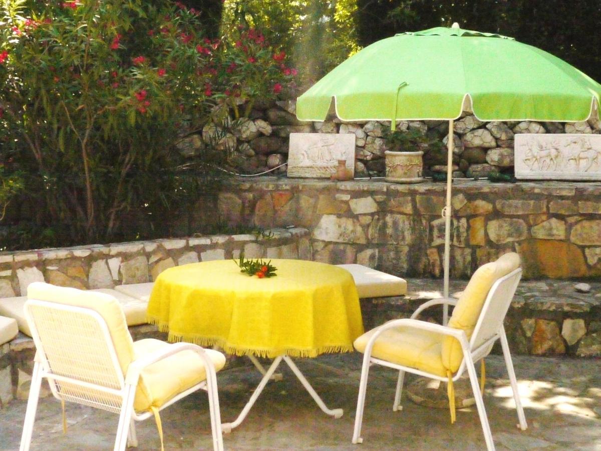 Dom wakacyjny Steinturm Mit Dach-terrasse Zwischen Fluss, Und Gebirge- Spiti Pirgos